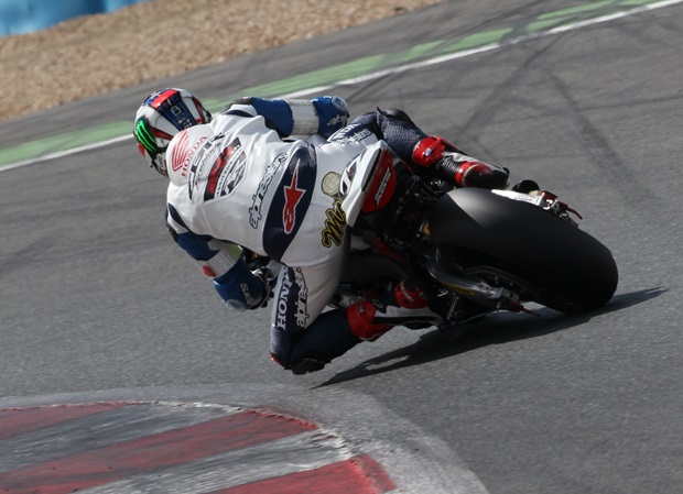 Isle of Man TT great John McGuinness in action at the Bol d'Or (Honda Racing)